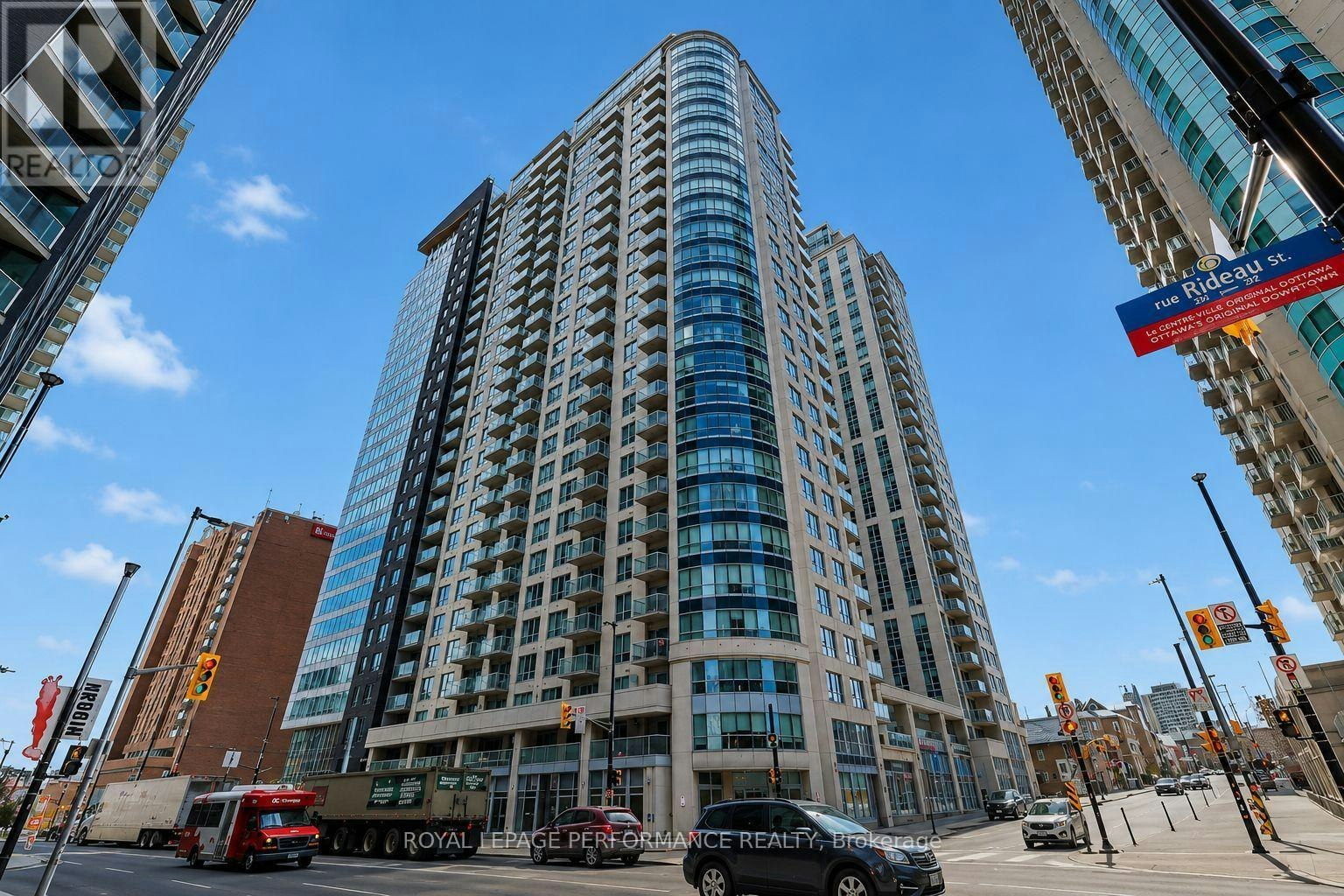 204-242 Rideau Street, Ottawa, ON, K1N 0B7