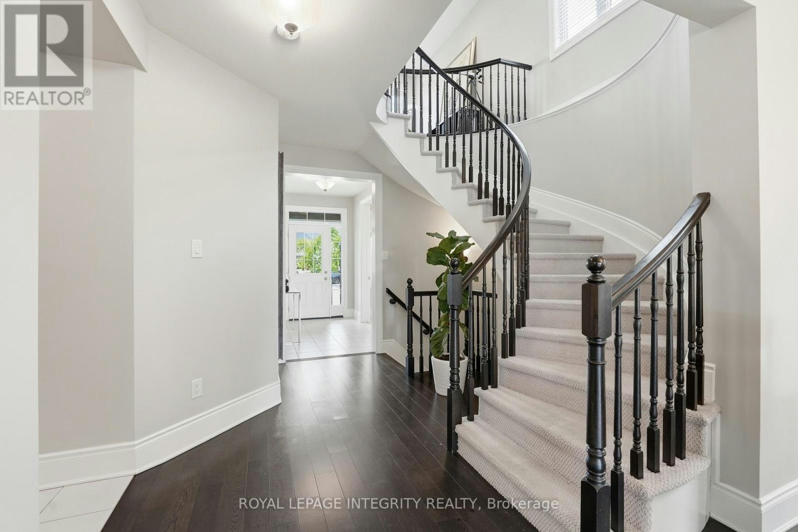 224 Ponderosa Street, Ottawa, ON, K2S 1E7 - 4