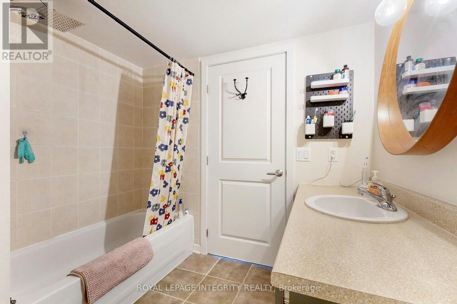 203-138 Somerset Street, Ottawa, ON, K2P 0A3 - 21