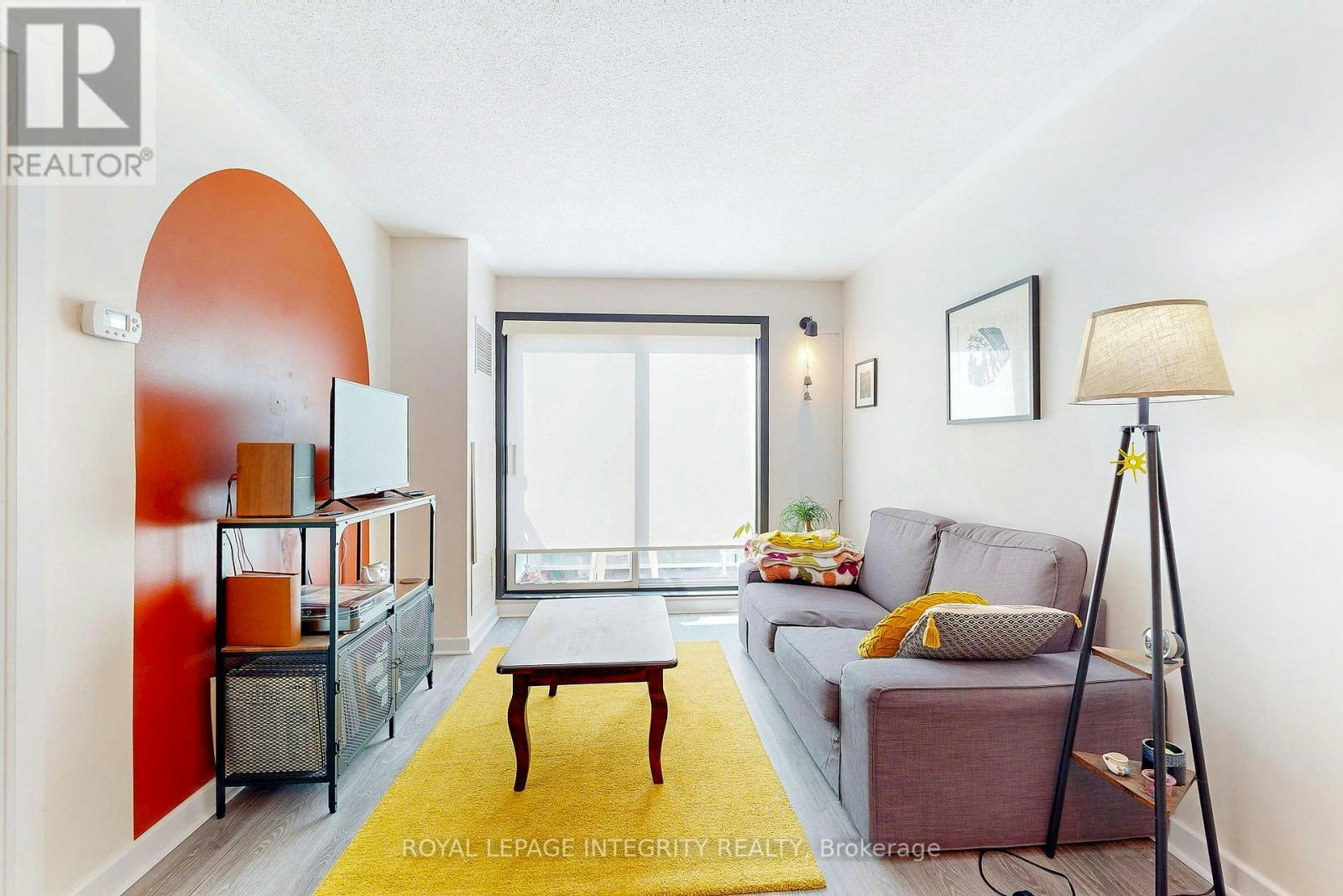 203-138 Somerset Street, Ottawa, ON, K2P 0A3 - 14