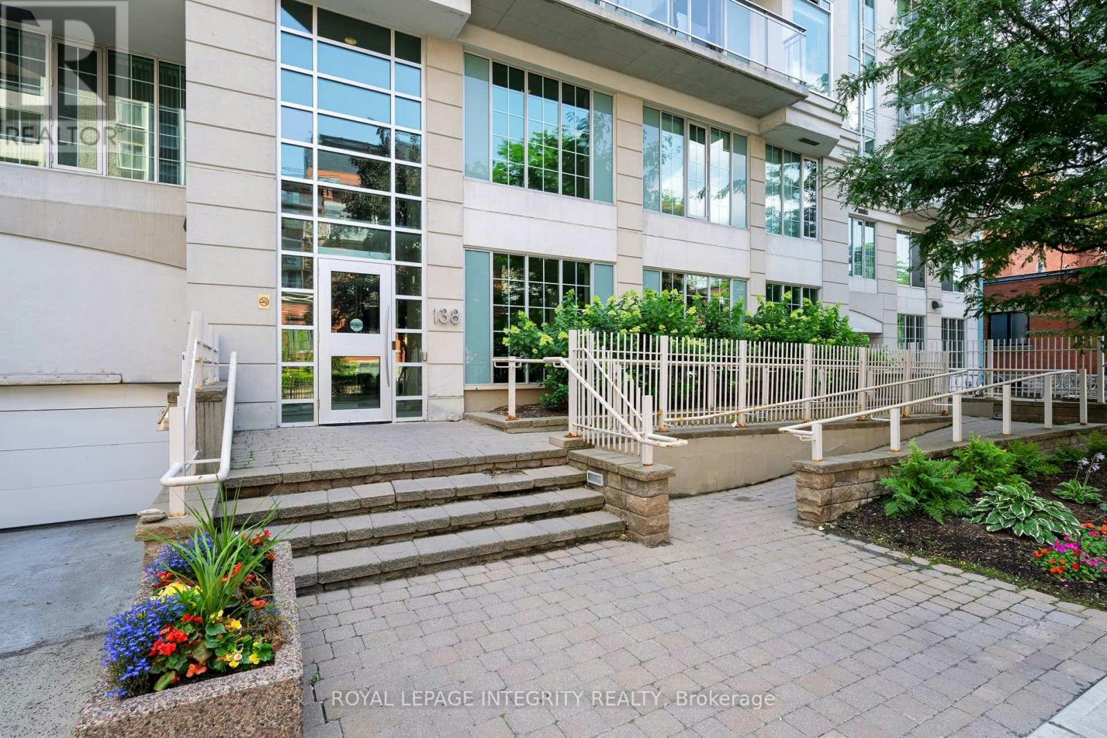 203-138 Somerset Street, Ottawa, ON, K2P 0A3 - 3