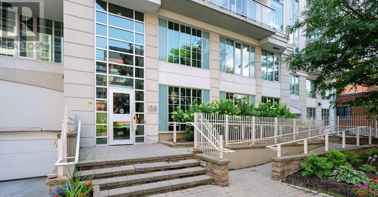 203-138 Somerset Street, Ottawa, ON, K2P 0A3 - 3
