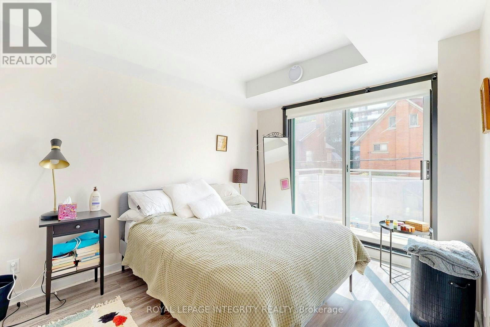 203-138 Somerset Street, Ottawa, ON, K2P 0A3 - 17