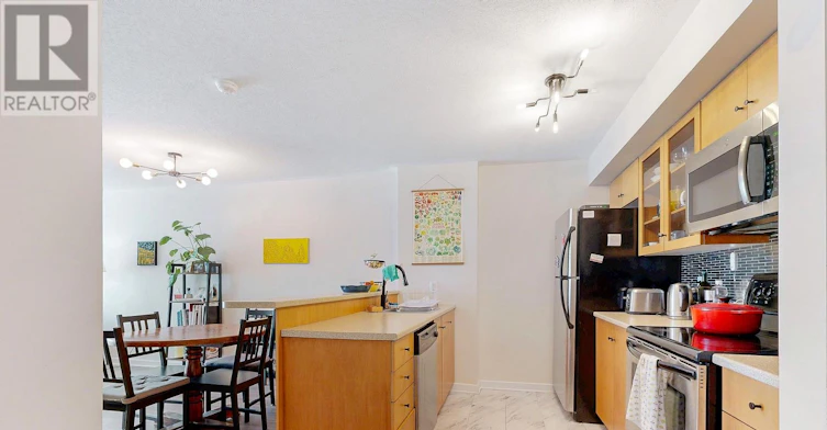203-138 Somerset Street, Ottawa, ON, K2P 0A3 - 7