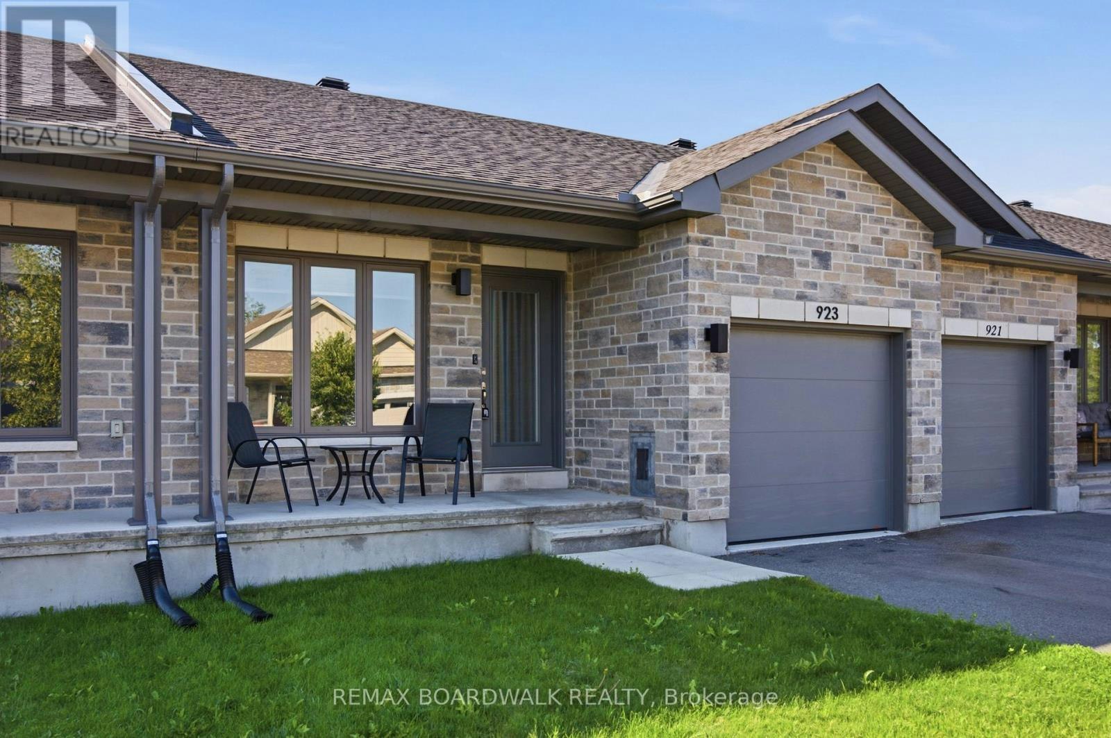 923 Leishman Drive, Mississippi Mills, ON, K0A 1A0