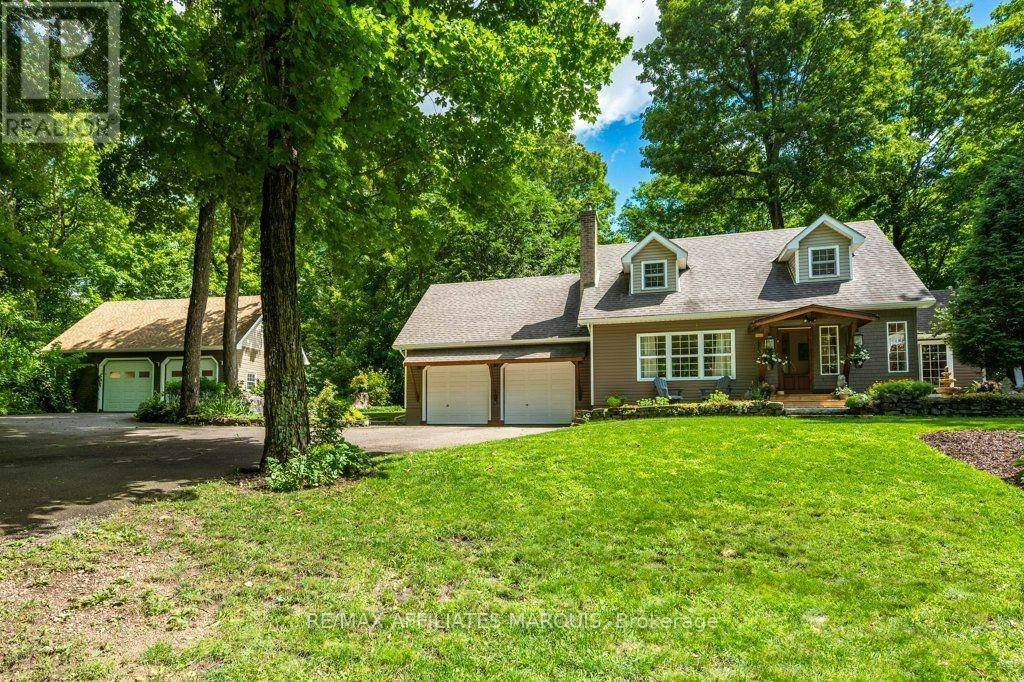 99 Old Kingston Road, Rideau Lakes, ON, K0G 1L0