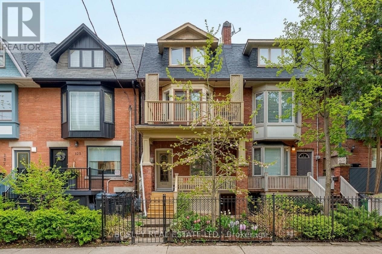 123 Seaton Street, Toronto, ON, M5A 2T2