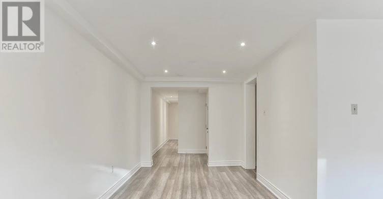 1-76 Walmsley Boulevard, Toronto, ON, M4V 1X6 - 5