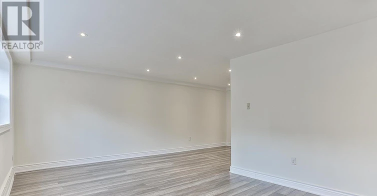 1-76 Walmsley Boulevard, Toronto, ON, M4V 1X6 - 13