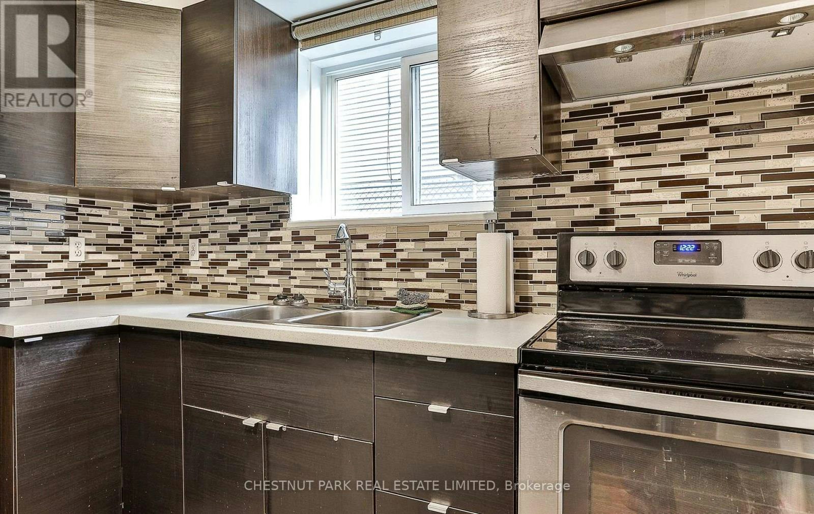 1-76 Walmsley Boulevard, Toronto, ON, M4V 1X6 - 10