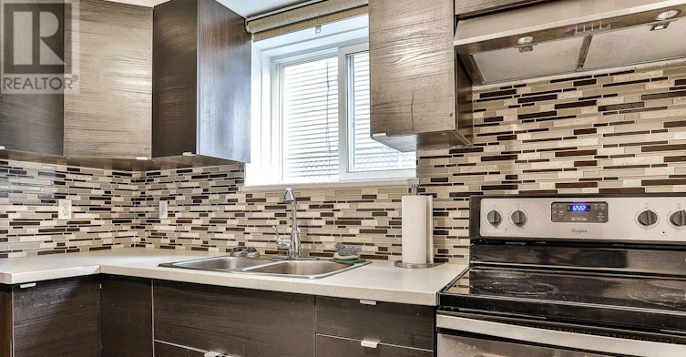 1-76 Walmsley Boulevard, Toronto, ON, M4V 1X6 - 10