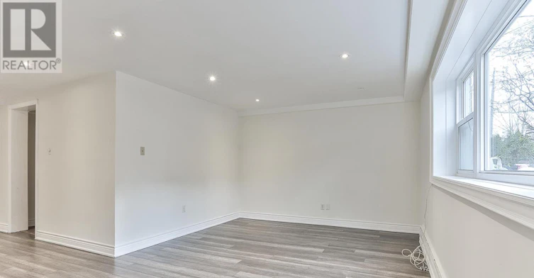 1-76 Walmsley Boulevard, Toronto, ON, M4V 1X6 - 12
