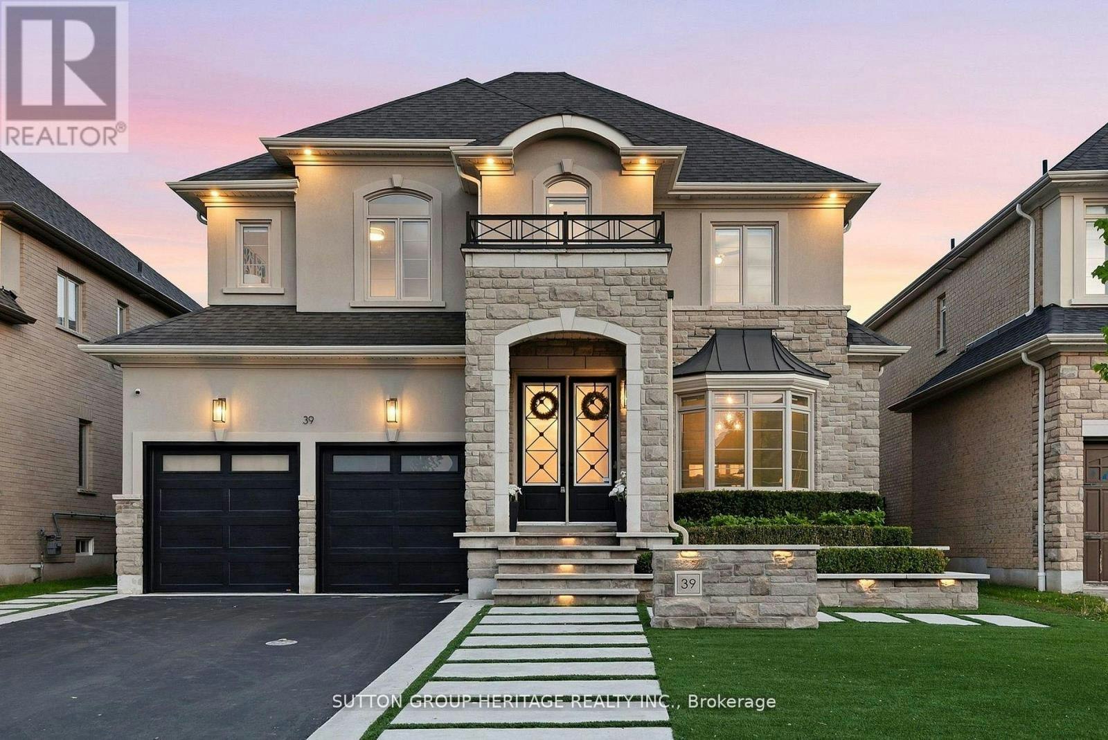 39 Glengowan Street, Whitby, ON, L1R 0K9