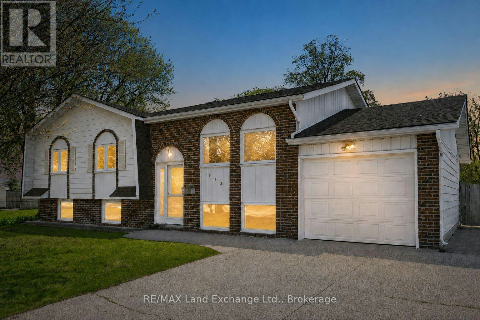 542 Green Street, Saugeen Shores, ON, N0H 2C0
