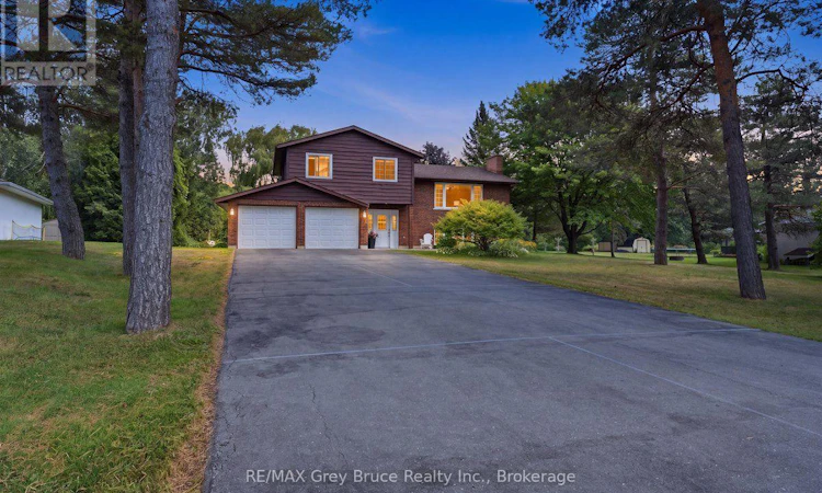 132 Clearview Crescent