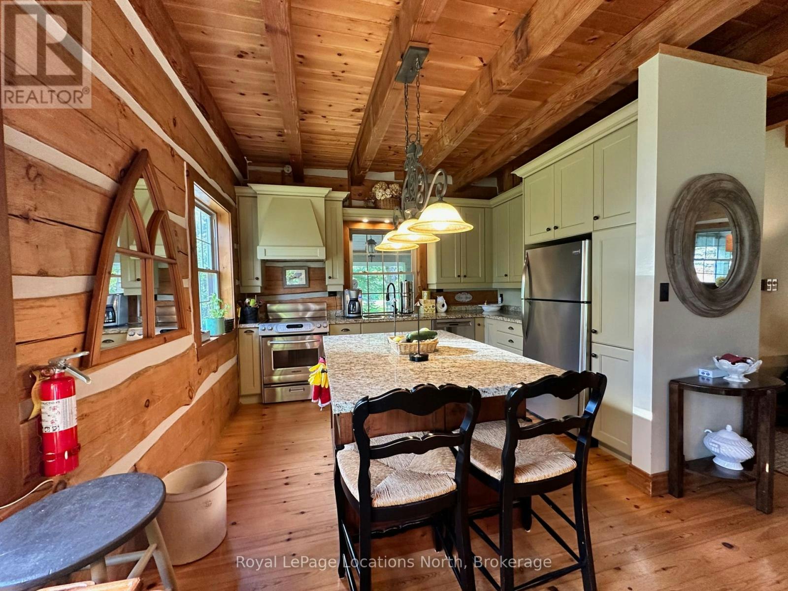 115 Tyrol Avenue, Blue Mountains, ON, N0H 2E0 - 7