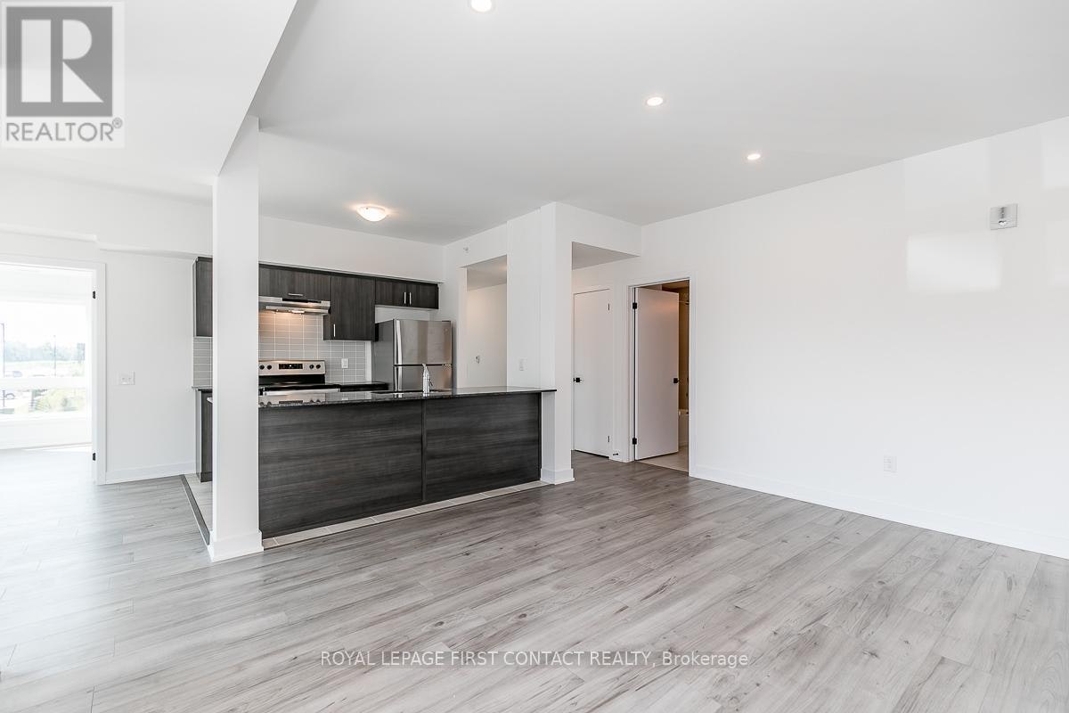 101-8 Culinary Lane, Barrie, ON, L9J 0J9 - 6