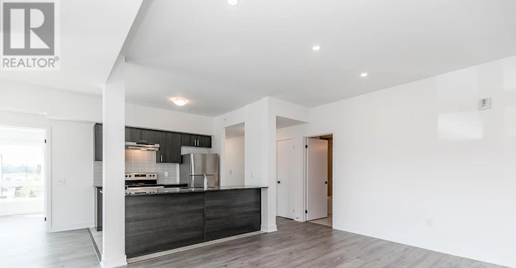 101-8 Culinary Lane, Barrie, ON, L9J 0J9 - 6