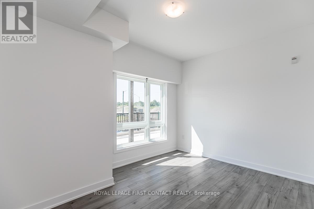 101-8 Culinary Lane, Barrie, ON, L9J 0J9 - 12