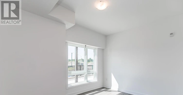 101-8 Culinary Lane, Barrie, ON, L9J 0J9 - 12