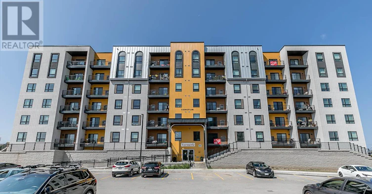 101-8 Culinary Lane, Barrie, ON, L9J 0J9