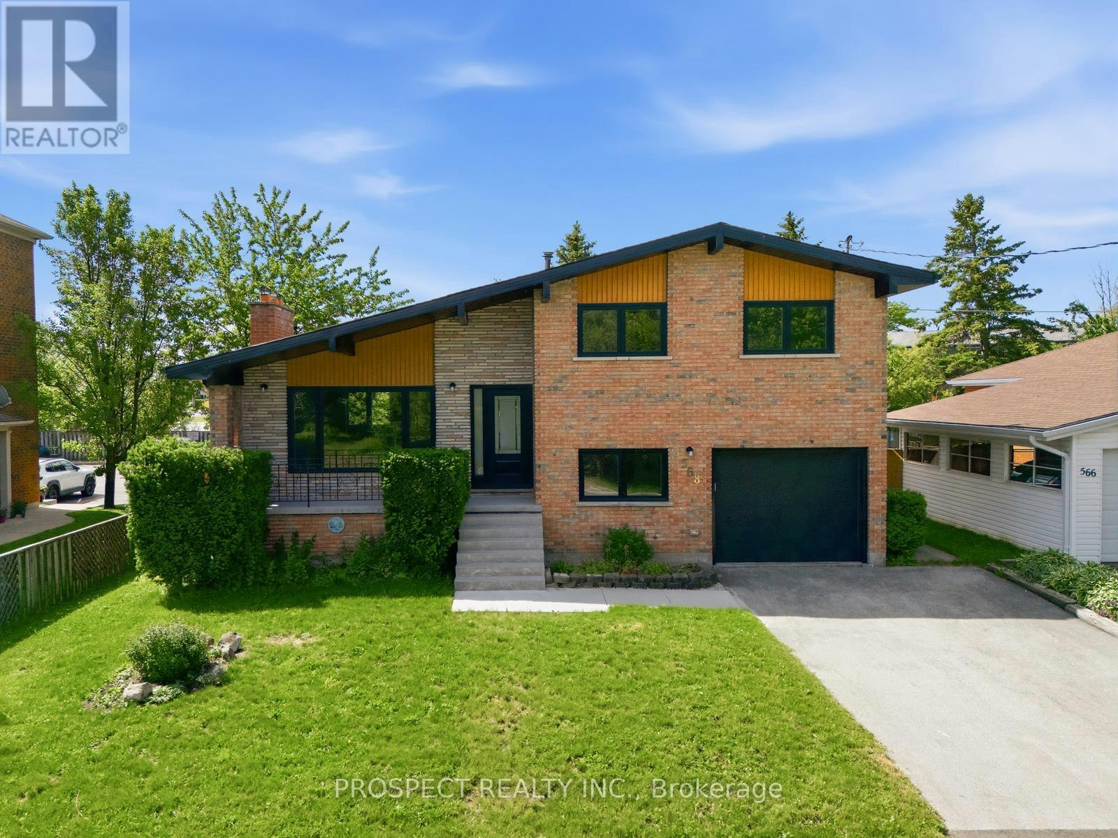 568 Simcoe Street, Collingwood, ON, L9Y 5J5