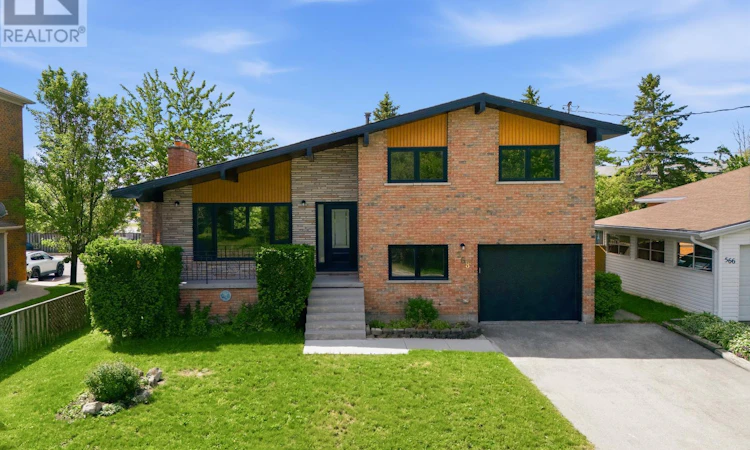 568 Simcoe Street
