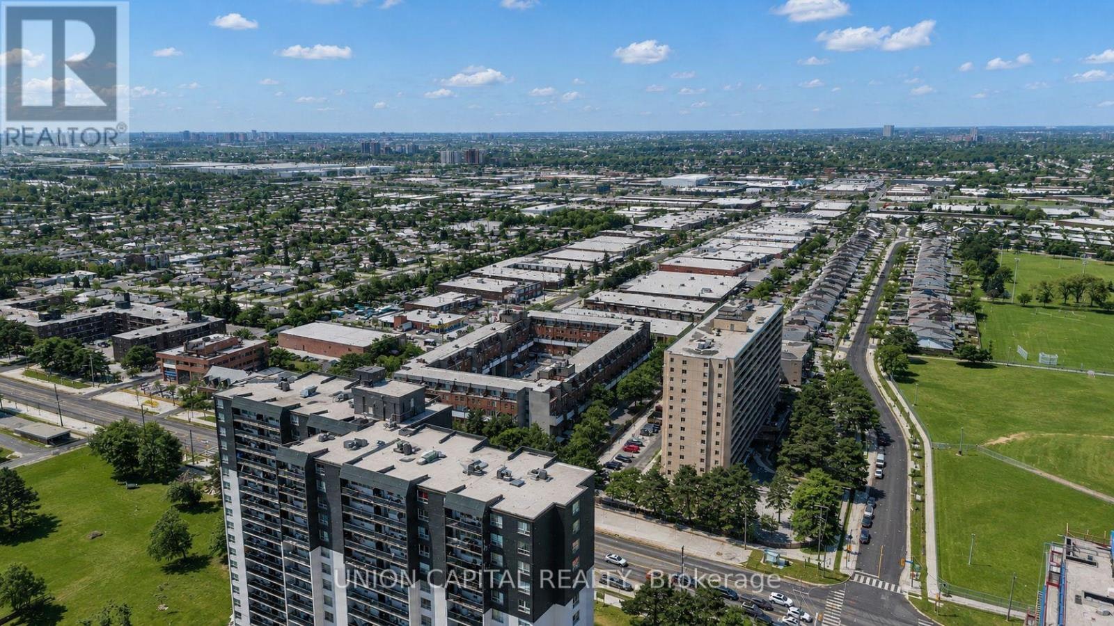 126-10 Eddystone Avenue, Toronto, ON, M3N 2T2