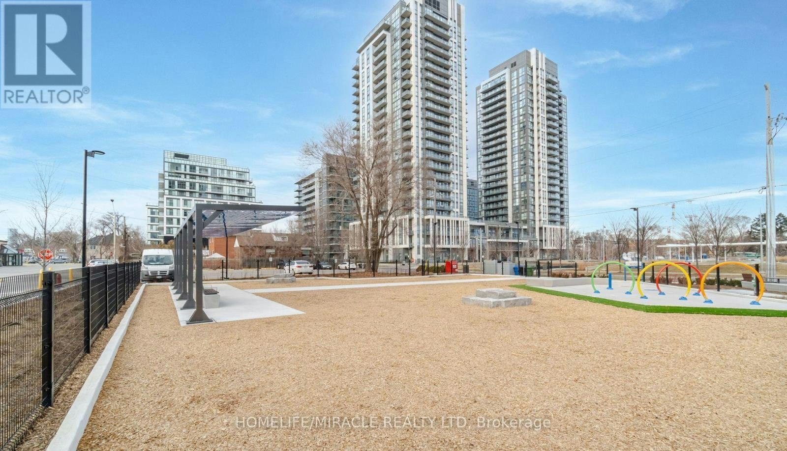 327-36 Zorra Street, Toronto, ON, M8Z 0G9 - 11
