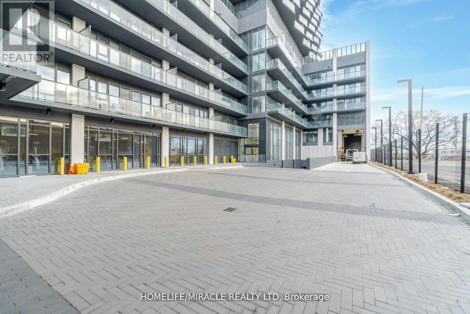 327-36 Zorra Street, Toronto, ON, M8Z 0G9 - 11