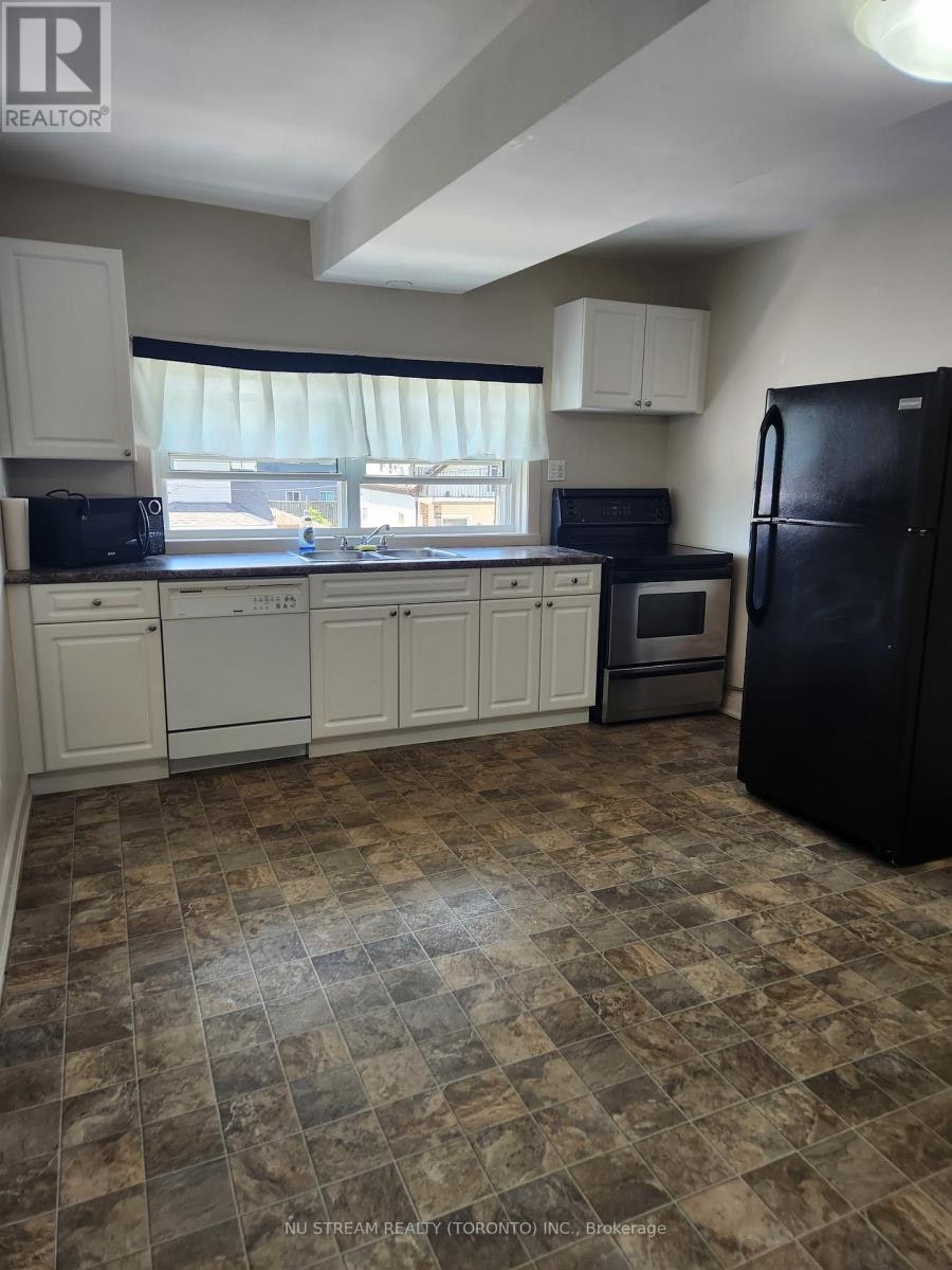 UPPER-5696 Buchanan Avenue, Niagara Falls, ON, L2G 3V1