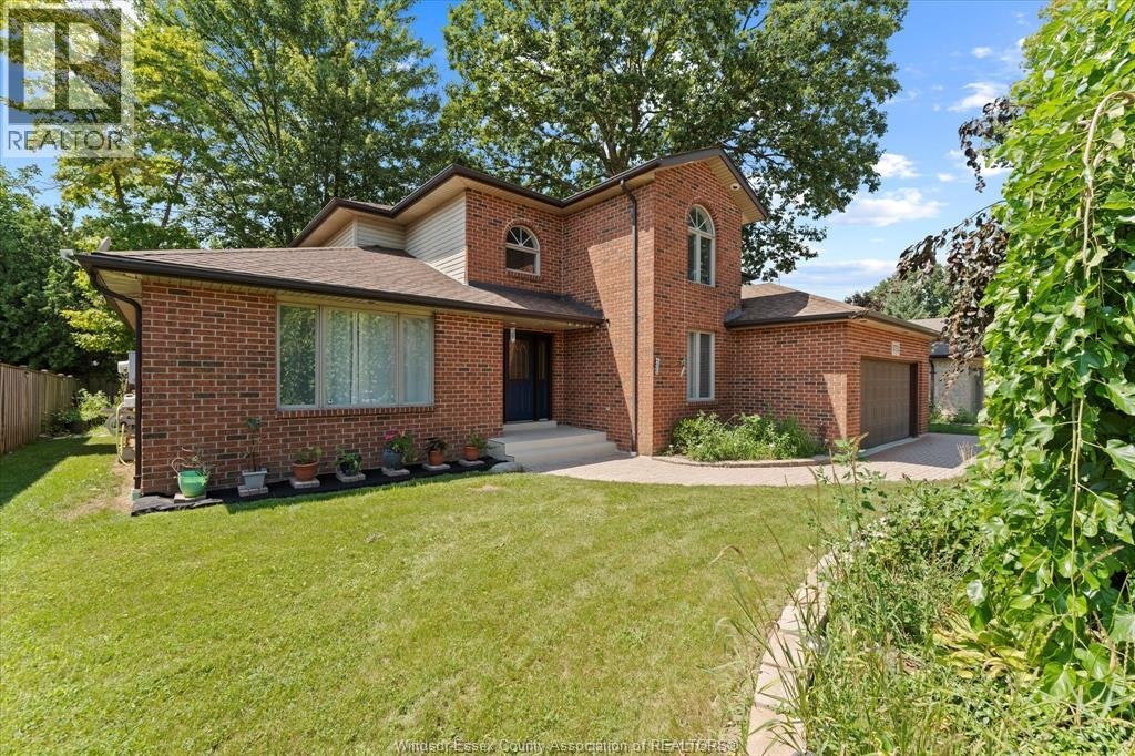5753 Bishop Street, Lasalle, ON, N9H 1N8