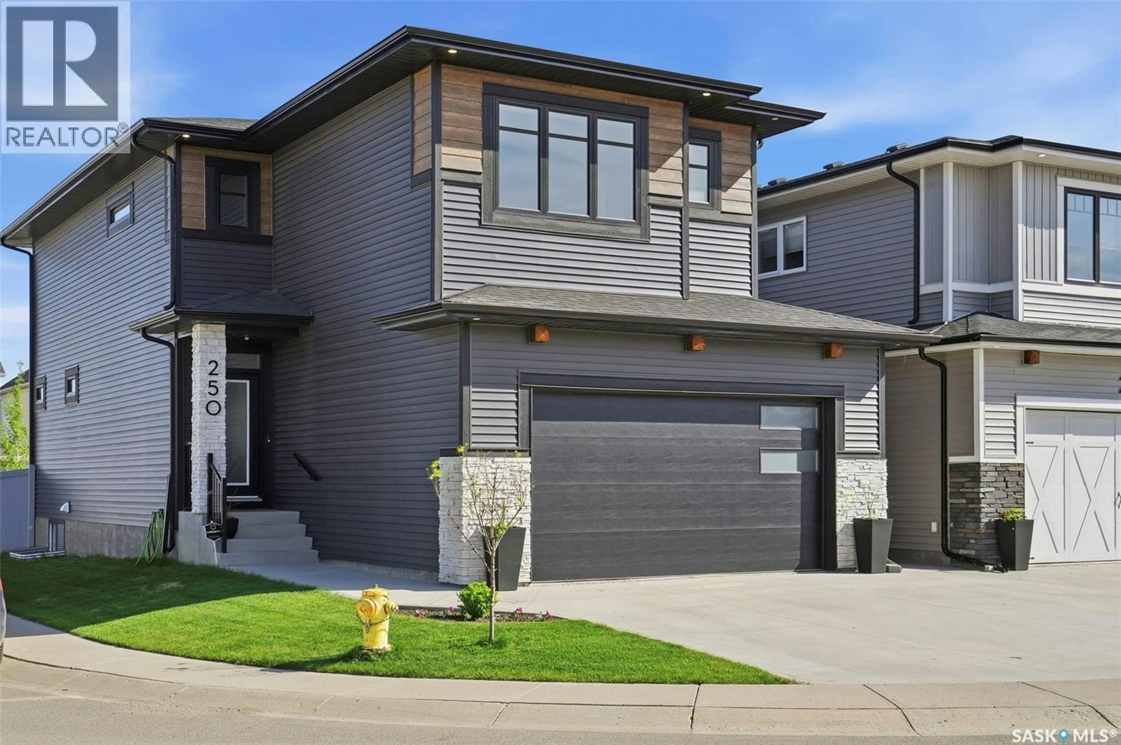250 Skopik Crescent, Saskatoon, SK, S7V 0V7