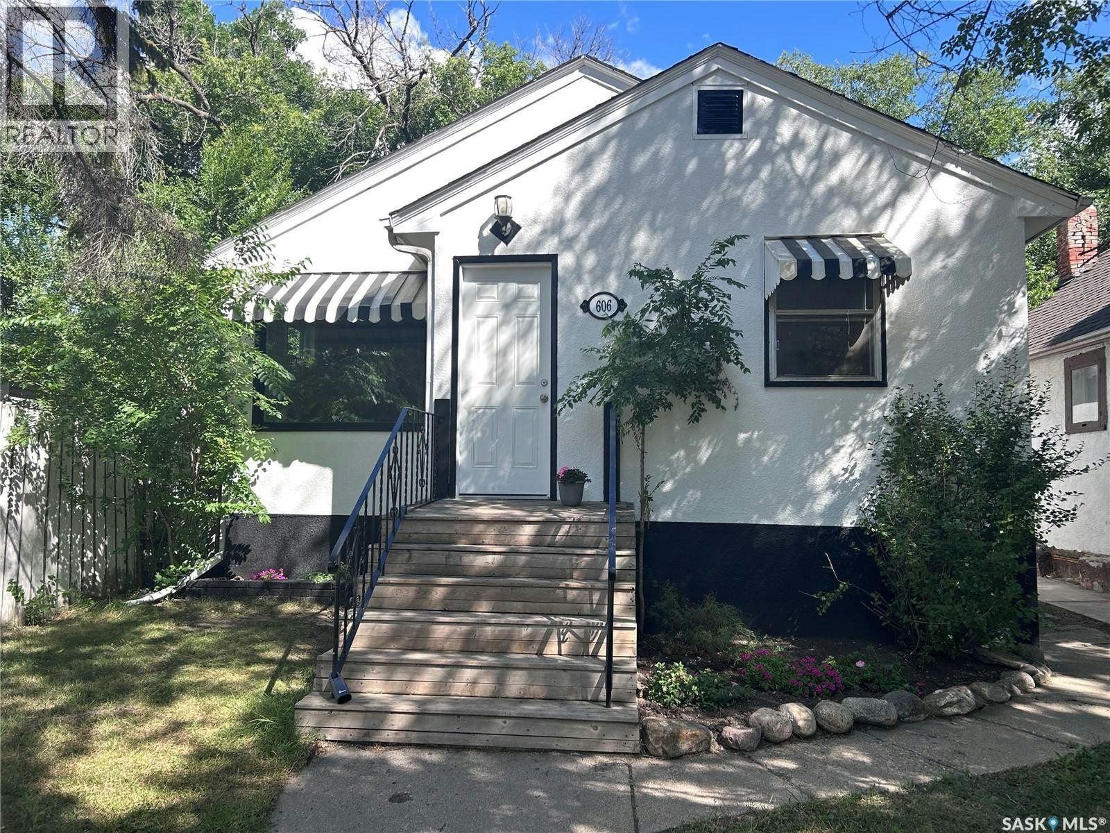 606 Balmoral Street, Saskatoon, SK, S7K 0Y7
