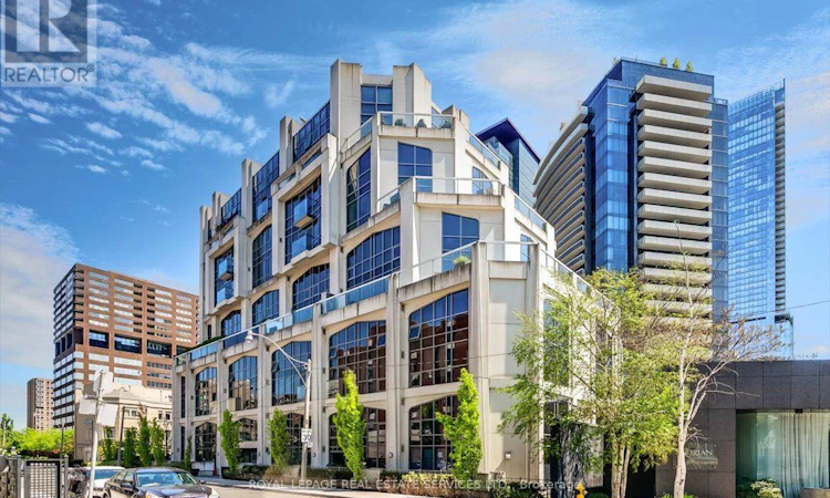 108-3 Mcalpine Street