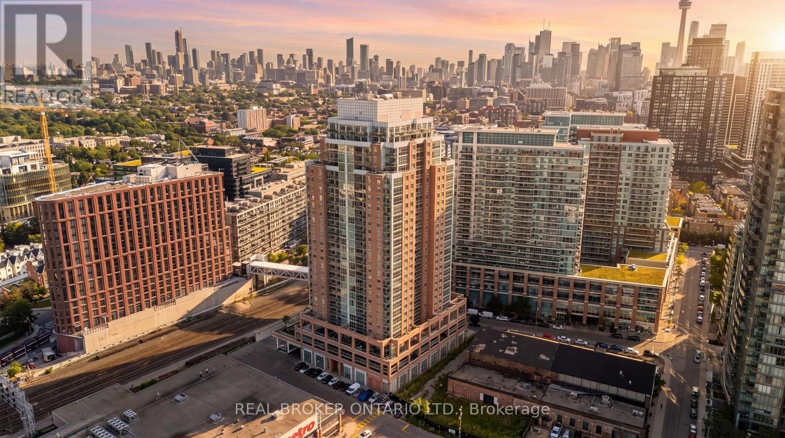 2815-125 Western Battery Road, Toronto, ON, M6K 3R8