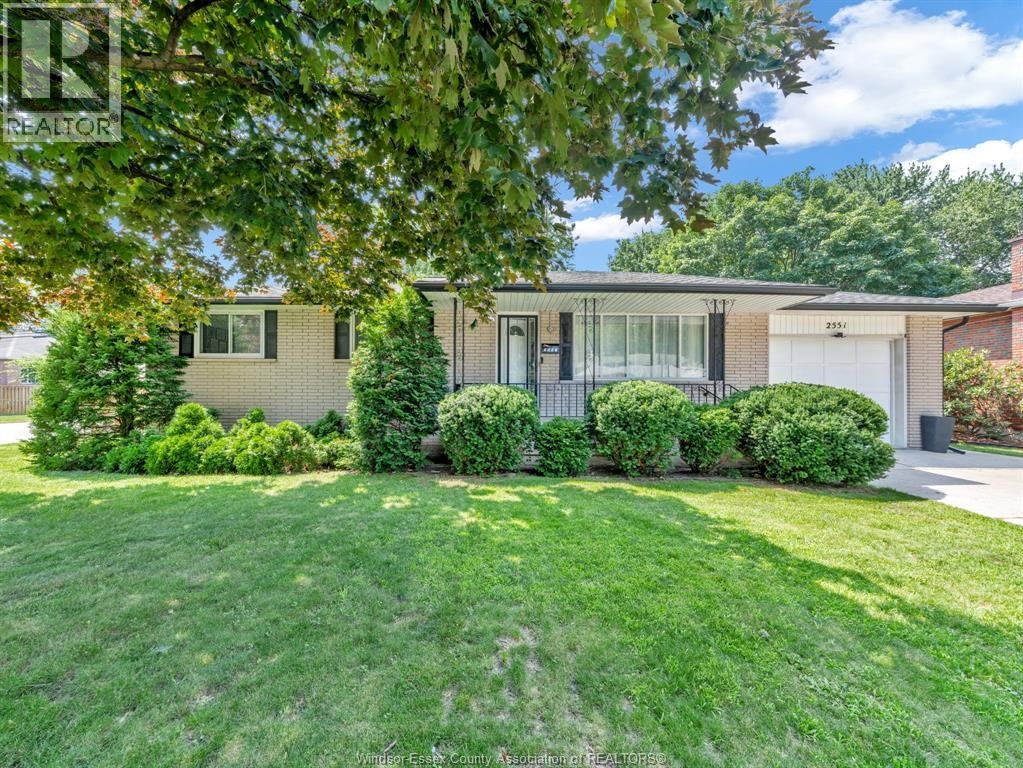 2551 Todd Lane, Lasalle, ON, N9H 1L7