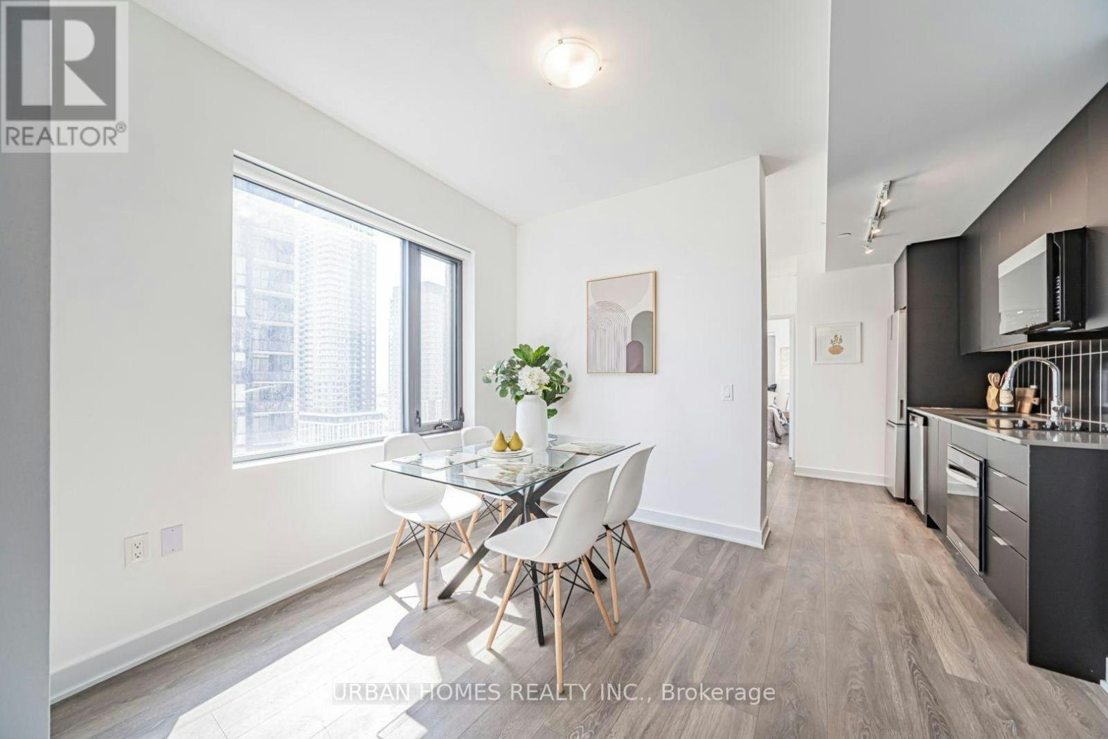 1307-2920 7 Highway Road, Vaughan, ON, L4K 0P4 - 2