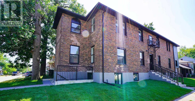 6-92 Twelfth Street, Toronto, ON, M8V 5H1 - 2