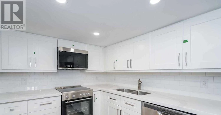 6-92 Twelfth Street, Toronto, ON, M8V 5H1 - 10