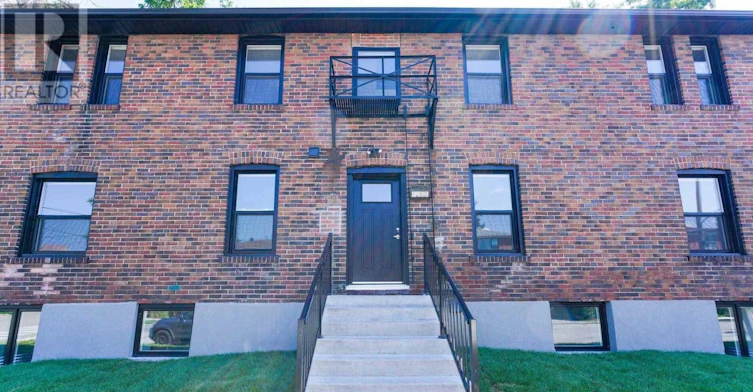 6-92 Twelfth Street, Toronto, ON, M8V 5H1