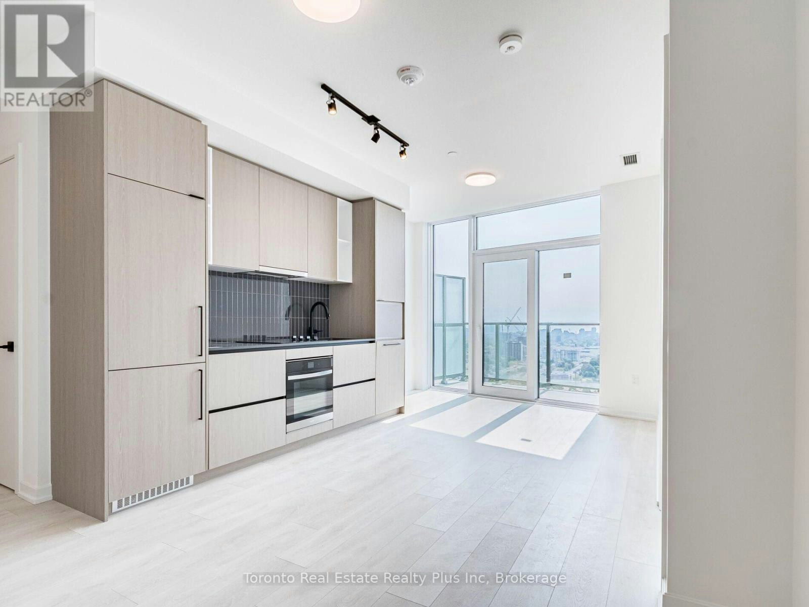 2411-10 Graphophone Grove, Toronto, ON, M6H 0E5 - 8