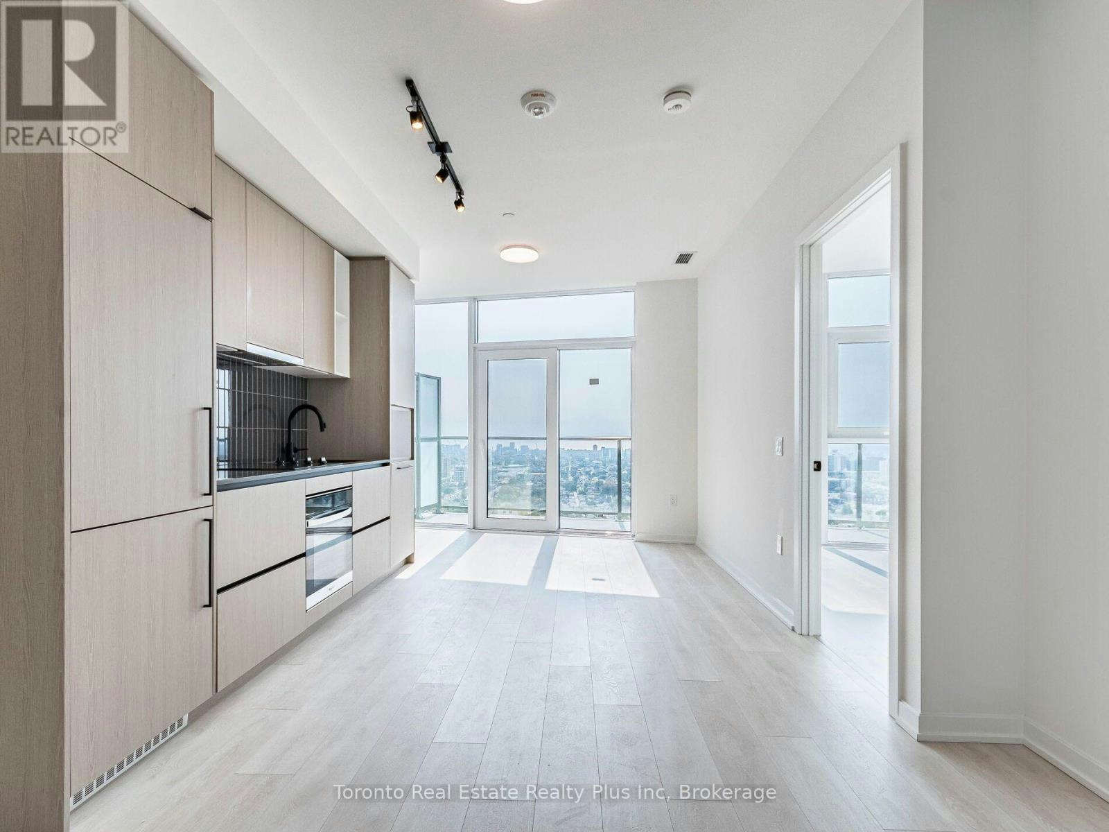 2411-10 Graphophone Grove, Toronto, ON, M6H 0E5 - 7