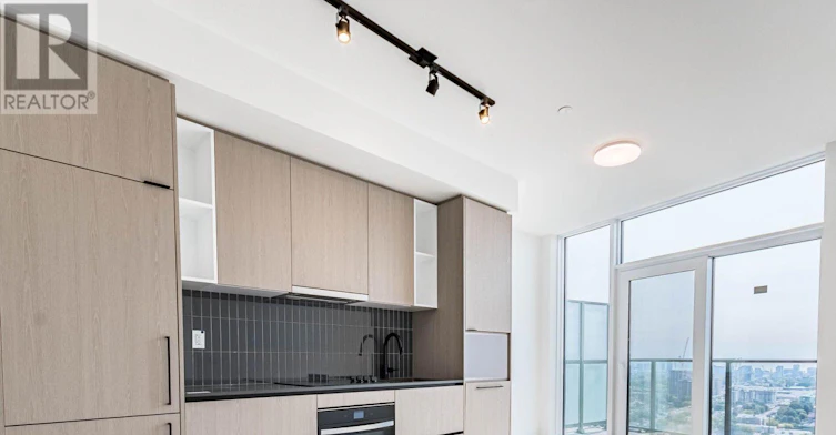2411-10 Graphophone Grove, Toronto, ON, M6H 0E5 - 11