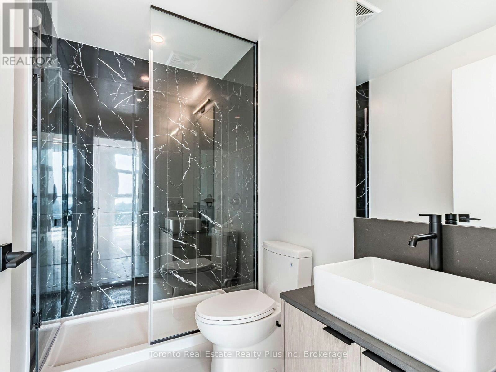 2411-10 Graphophone Grove, Toronto, ON, M6H 0E5 - 18