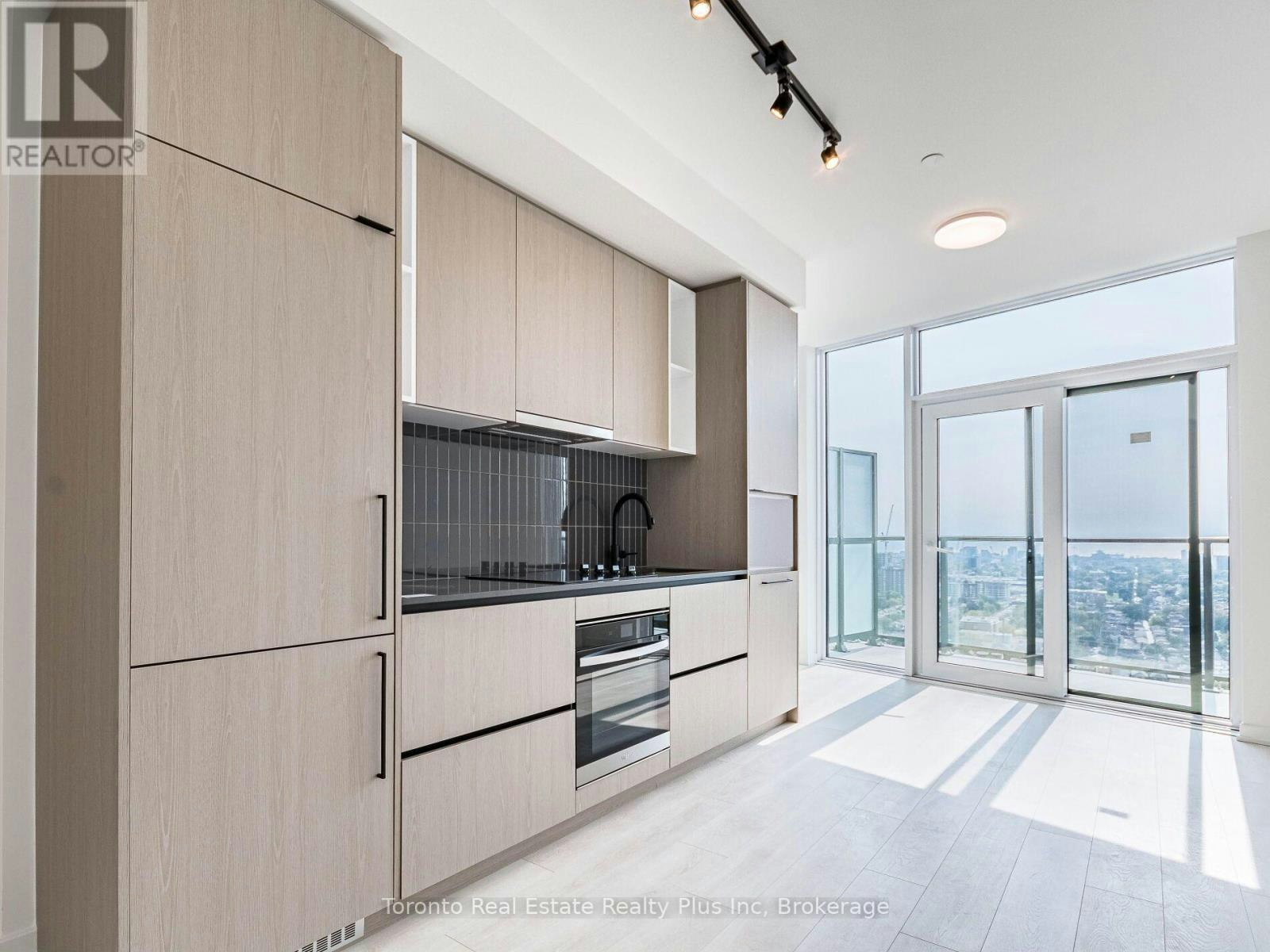 2411-10 Graphophone Grove, Toronto, ON, M6H 0E5 - 14