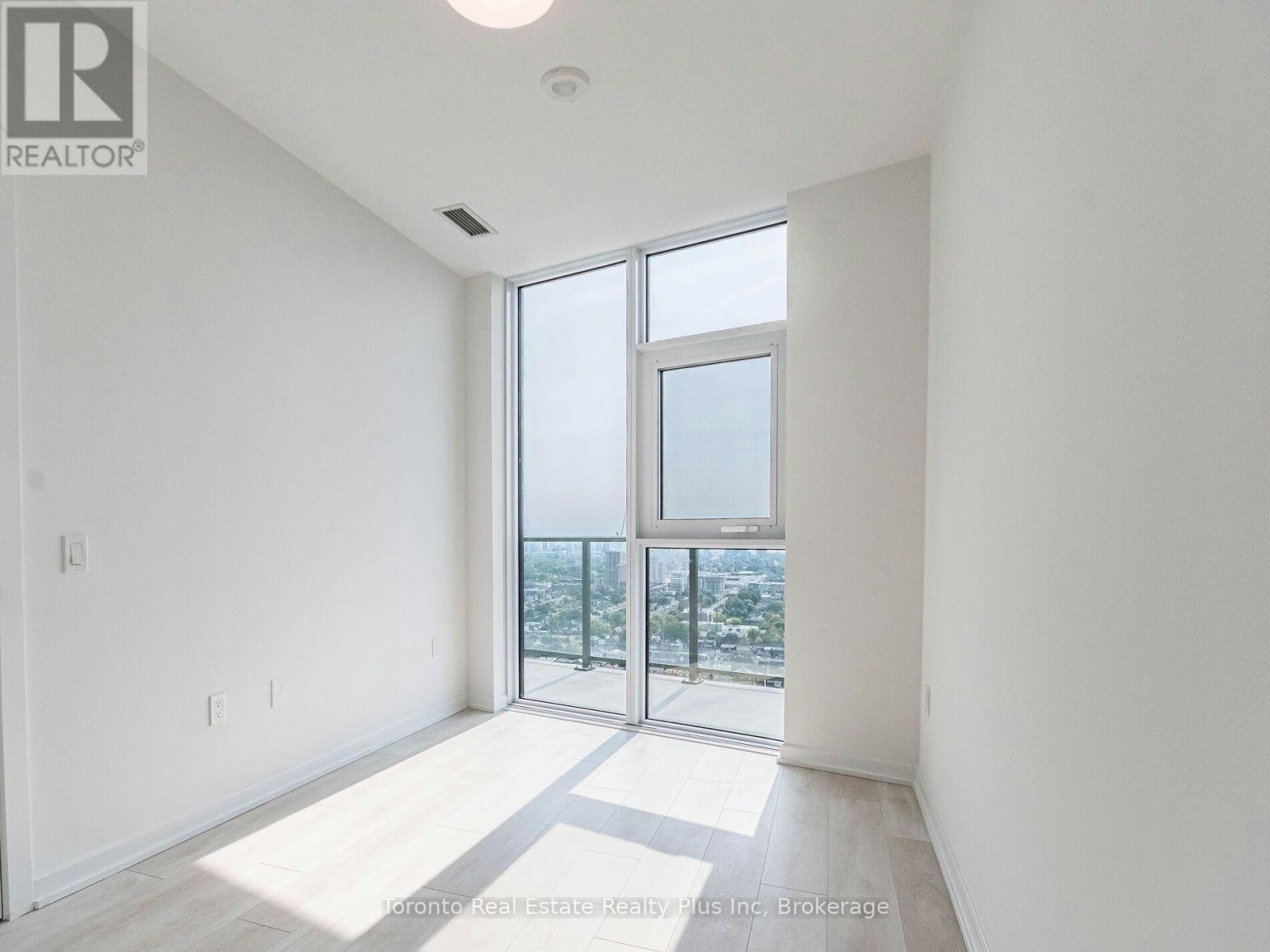 2411-10 Graphophone Grove, Toronto, ON, M6H 0E5 - 15