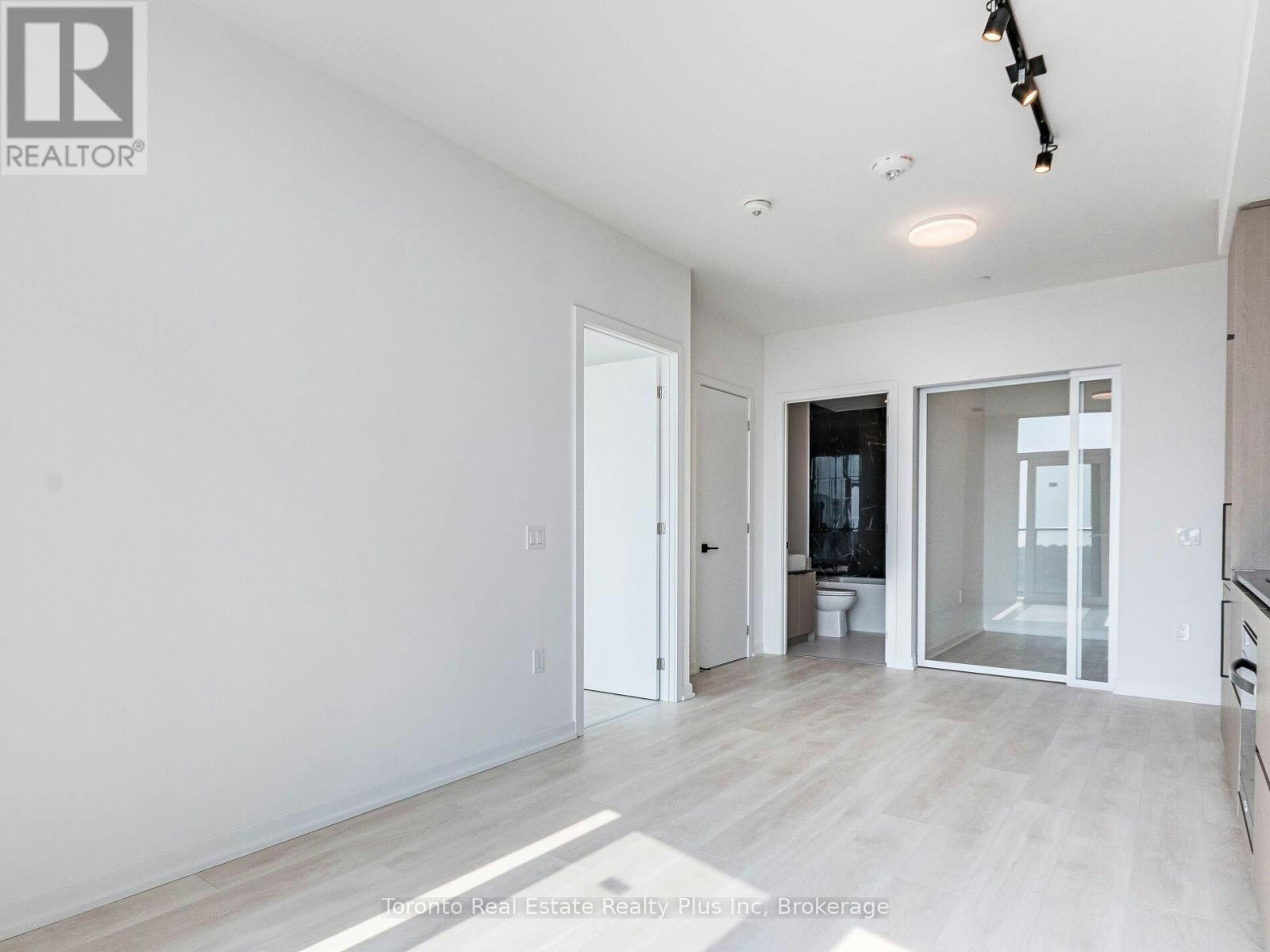 2411-10 Graphophone Grove, Toronto, ON, M6H 0E5 - 12