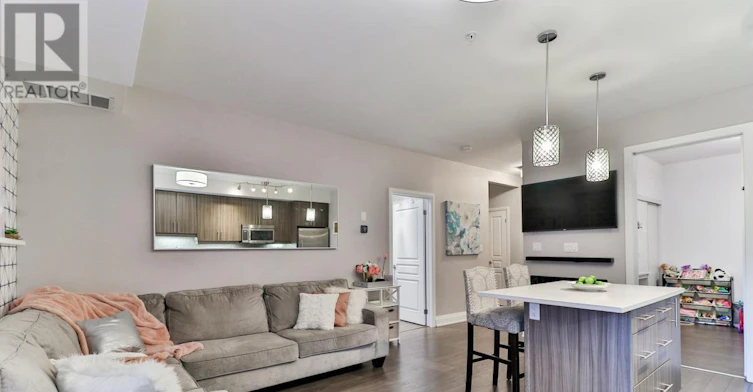 124-128 Garden Drive, Oakville, ON, L6K 2W5 - 4