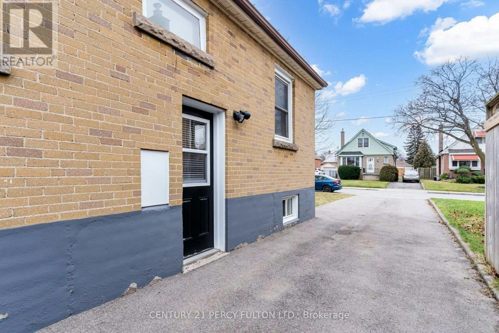BASEMENT-144 Taylor Avenue, Hamilton, ON, L8K 3T2 - 5